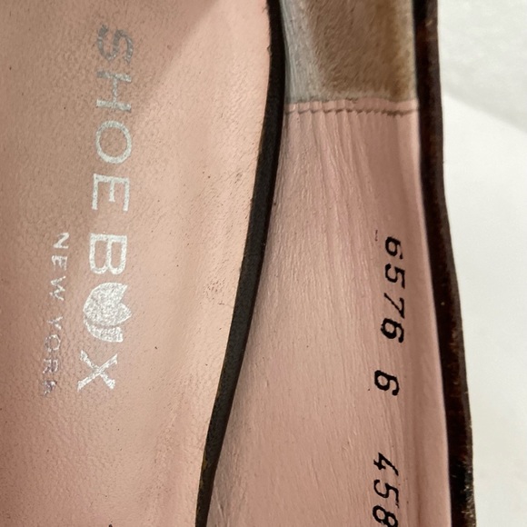 Shoe box heel shoes. - Picture 6 of 6